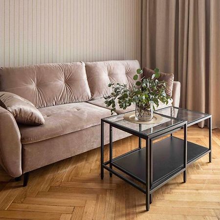Wyzwolenia Apt , Lazienki Park & Zbawiciela Sq. 2' Varšava Exteriér fotografie